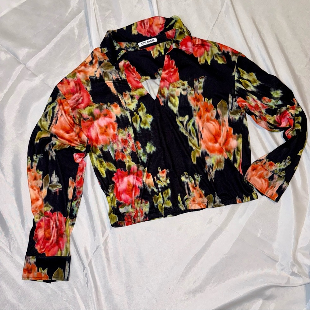 Steve Madden Women’s Black Red Green Floral Roses L/S Shirt‎ Blouse Stretchy - Picture 5 of 10